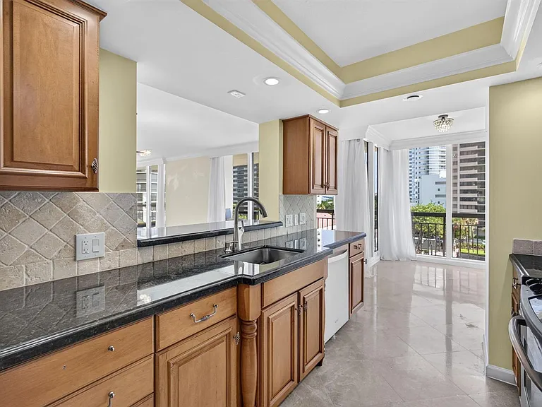4000 N Ocean Dr #403 — Photo 21