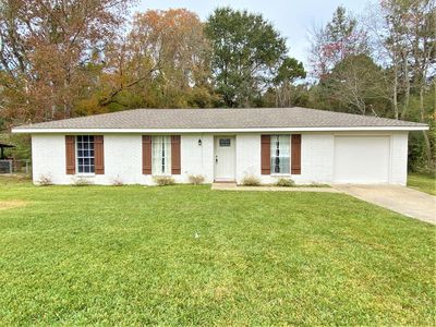 16 Evergreen Pl, Petal, MS, 39465