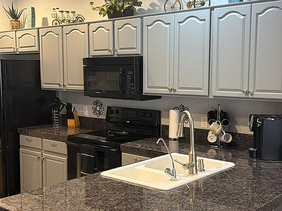 4th image of 5415 E MCKELLIPS Road #72