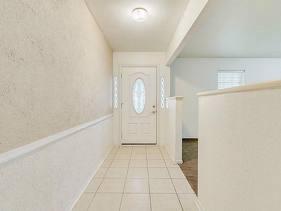 4th image of 15309 Mauna Loa Ln