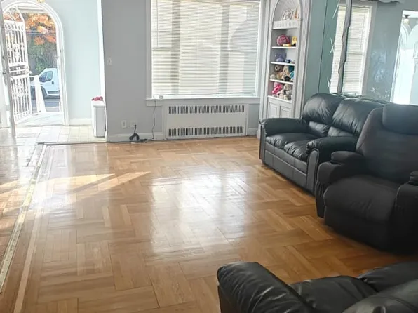 4082 Bedford Avenue image 8 of 20