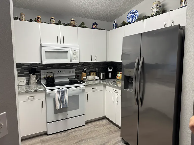 2055 Braxton St — Photo 2