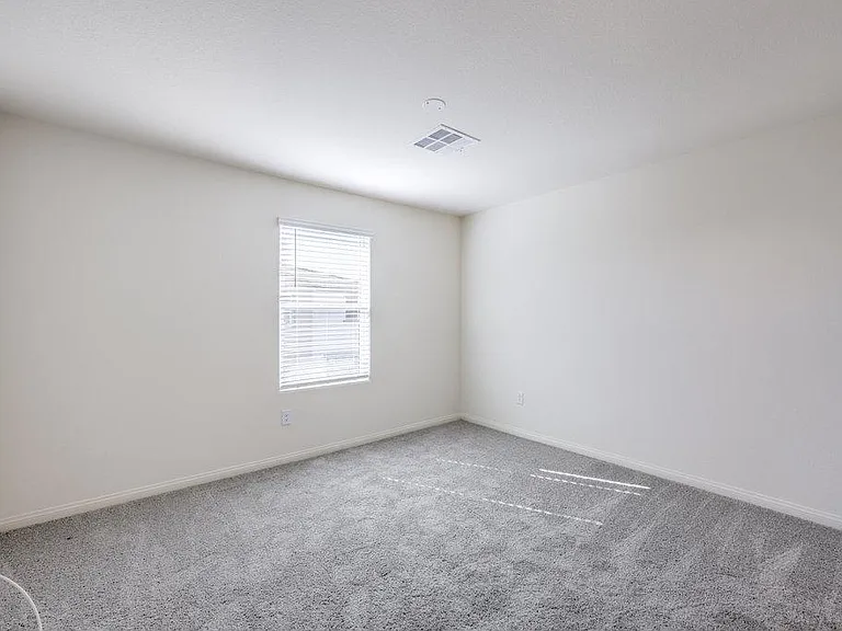 2666 Champagne Gold Ave — Photo 23