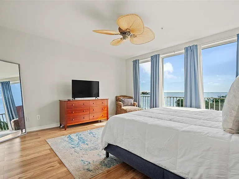 1593 Pinellas Bayway S — Photo 23