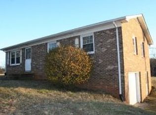 87 Wagon Trl, Cana, VA 24317