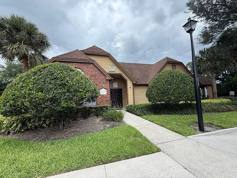365 Forestway Cir #202 — Photo 22