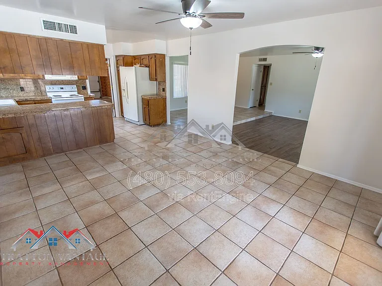 10700 E Hope Dr — Photo 20