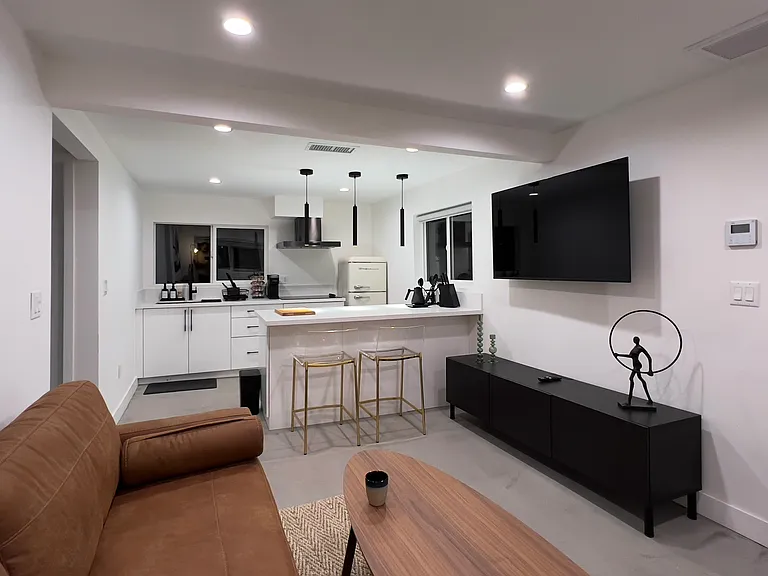 414 Buena Vista Dr — Photo 6