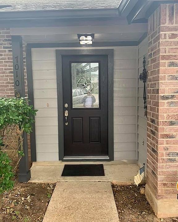 2nd image of 7010 Hewers Dr