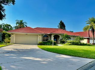 6812 Corral Cir, Sarasota, FL 34243