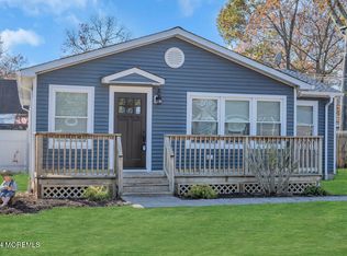 22 Spinnaker Way, Waretown, NJ 08758