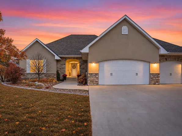 1647 Seashell Ln, Waconia, MN 55387