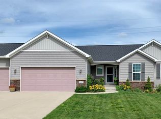 4827 Yellowstone Dr, Waterloo, IA 50701