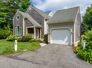 14 Green Ivy Ln #14, Mashpee, MA 02649