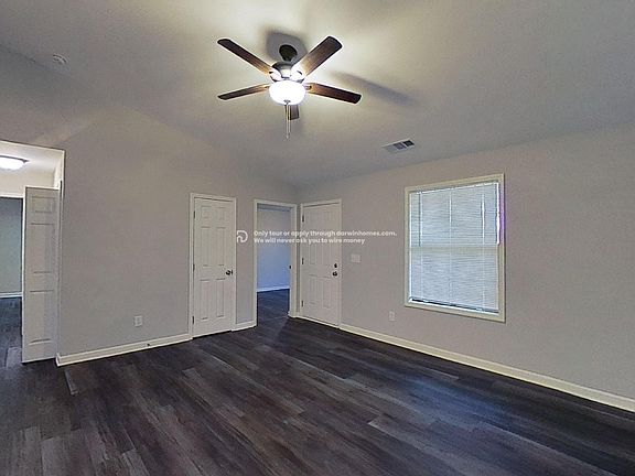 3rd image of 658 Tarragon Way SW
