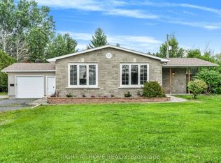 353 Russell Rd, Clarence Rockland, ON K0A2A0
