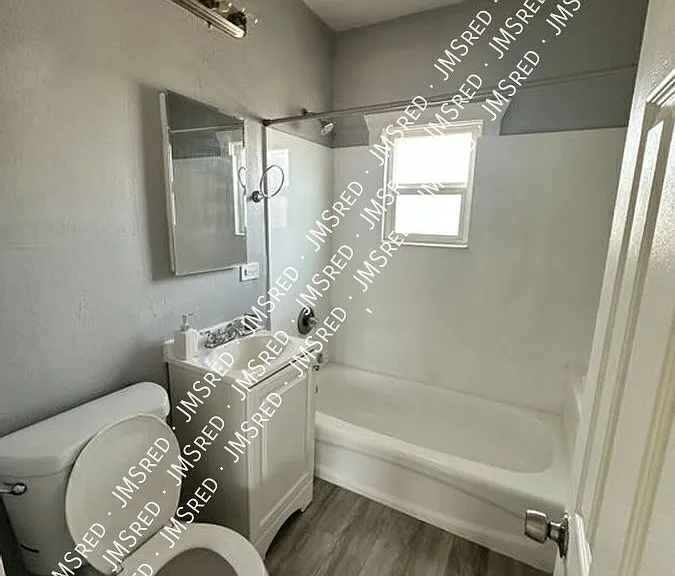209 N 16th Ave #4 — Photo 6