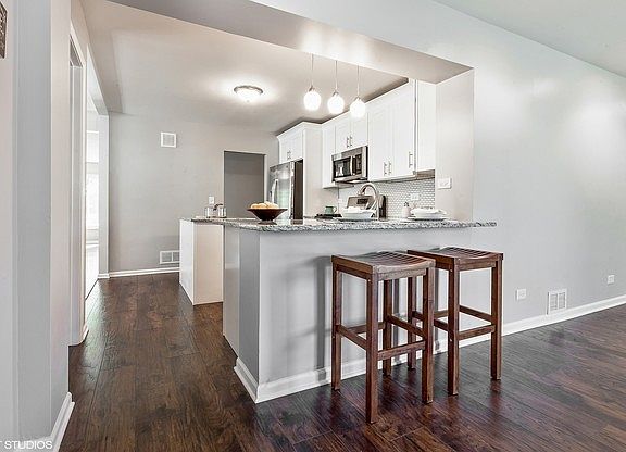 5th image of 2410 W Martindale Dr