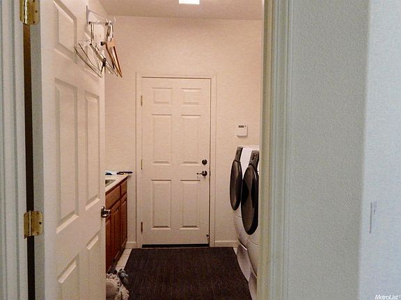5th image of 7935 Aviara Pl