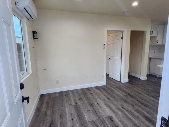 (undisclosed Address)