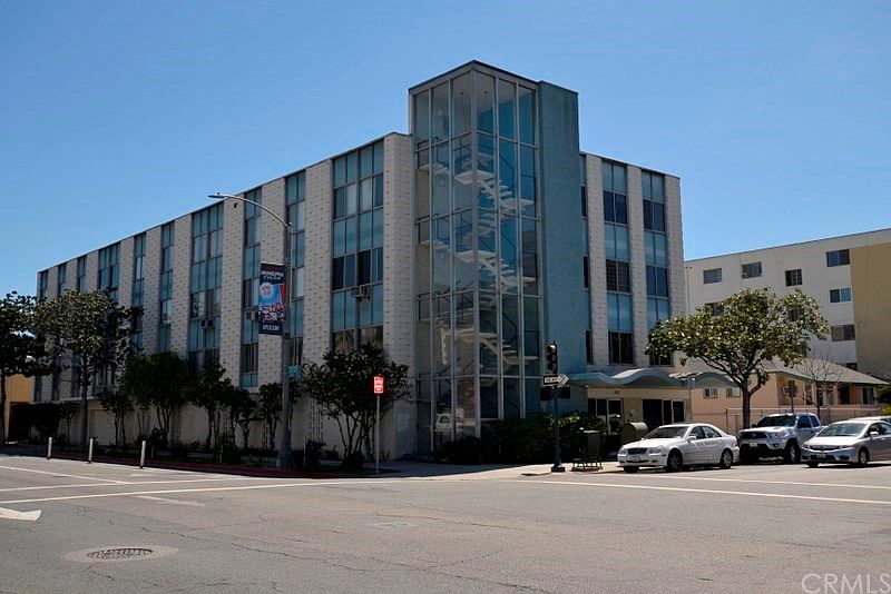 1st image of 250 Linden Ave #16