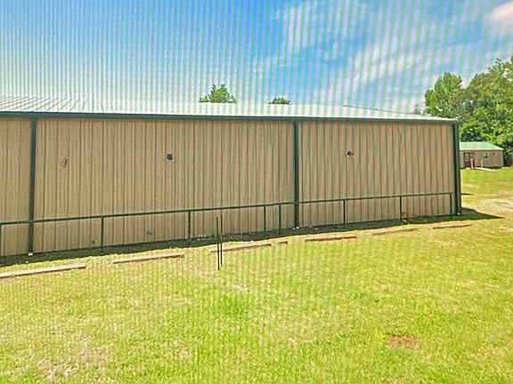 2nd image of 2479 County Road 3405
