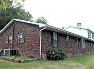 1060 Cunningham Rd, Kenna, WV 25248