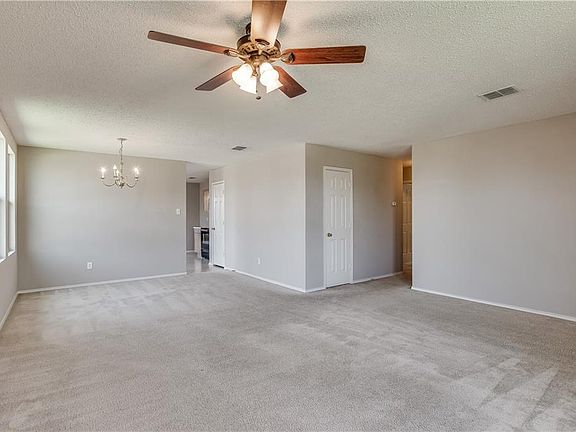 2nd image of 2613 Mariners Dr