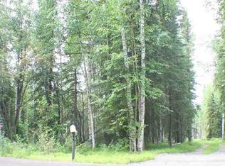 859 Goldfinch Rd, Fairbanks, AK 99709