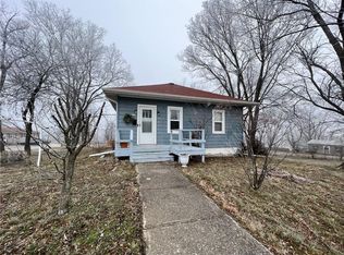 210 W Bridge St, Knob Noster, MO 65336