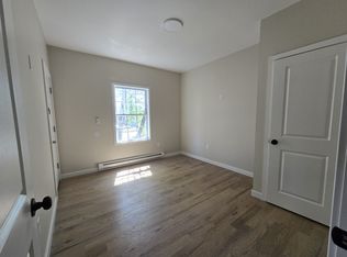 356 S 6th St #22B, Newark, NJ 07107