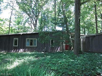 1st image of 38380-38400 Chagrin Blvd
