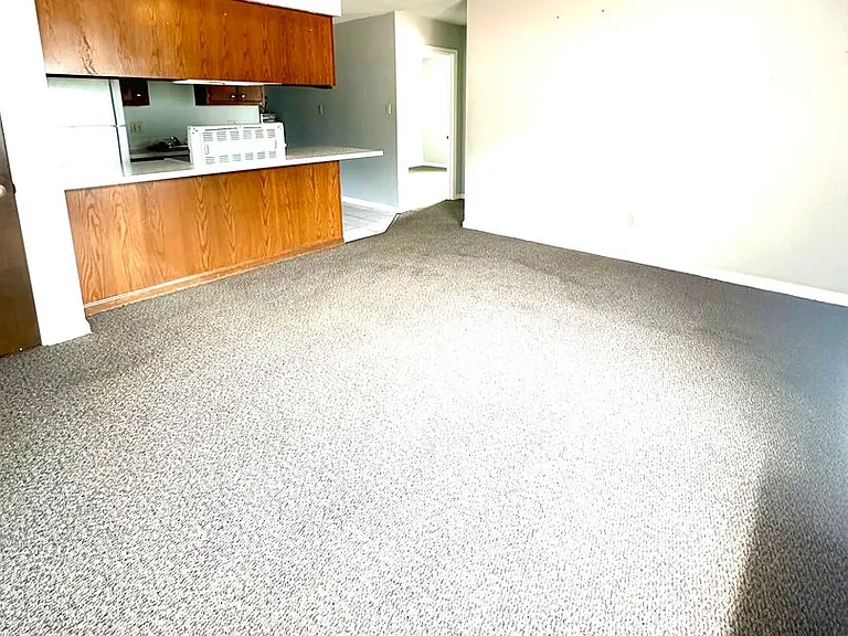 601 Bertig St — Photo 33