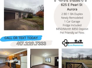 623 & 625 E Pearl St #625, Aurora, MO 65605