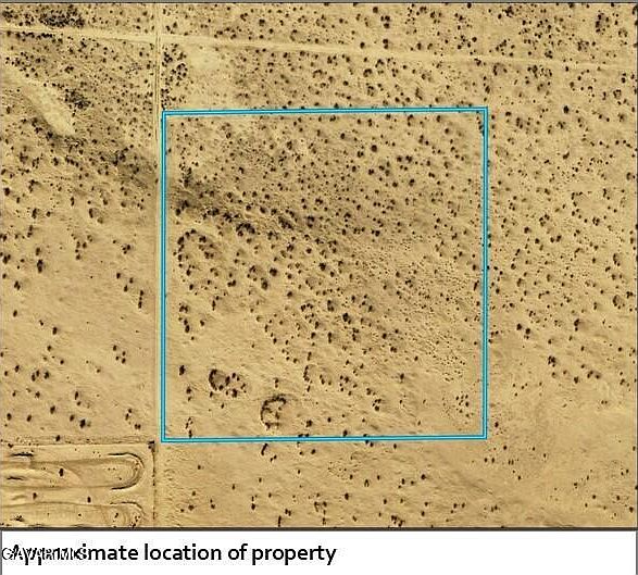 2nd image of E Ave N #8