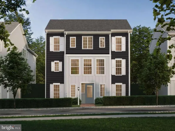 3105 Overlook Dr, Mechanicsburg, PA 17055