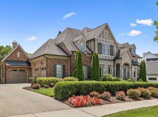 8704 Wolfsbane Ln, College Grove, TN 37046