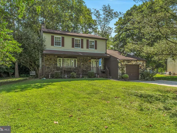 2126 Magnolia Ct, Cinnaminson, NJ 08077