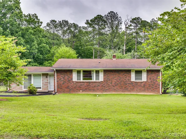 104 Fairview Dr, Chester, SC 29706