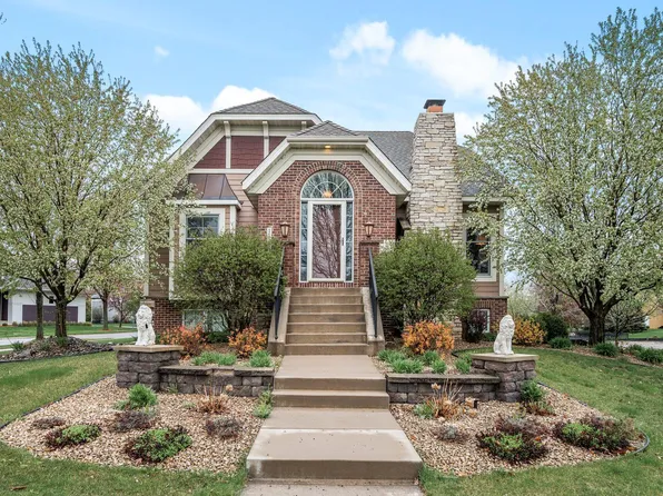 11440 W Laketowne Dr NE, Albertville, MN 55301