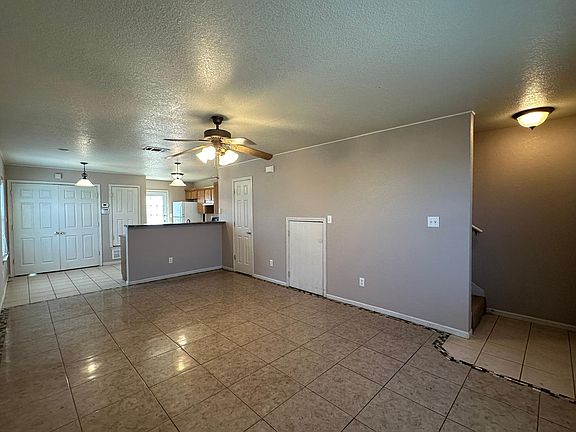 3rd image of 214 Janelle Dr APT A