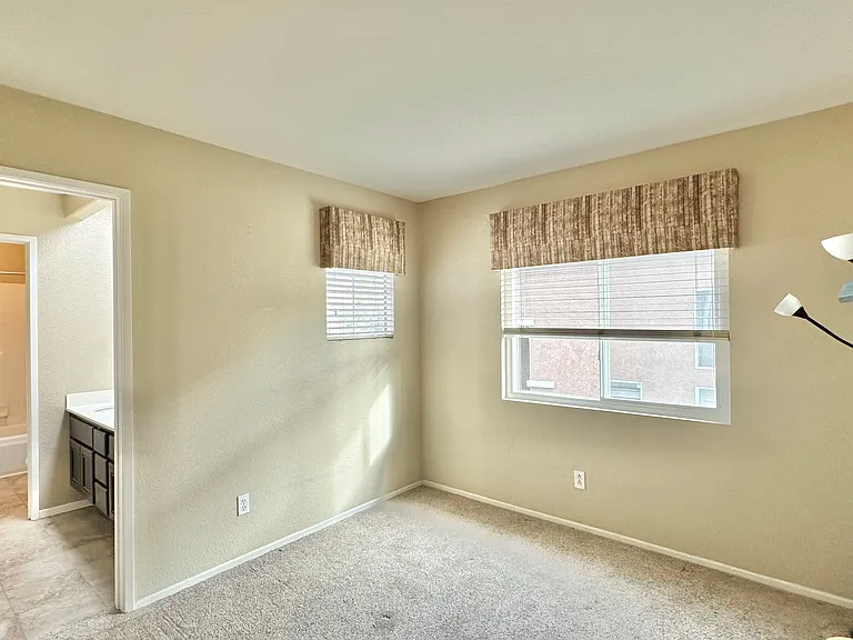 13686 Essence Rd — Photo 42