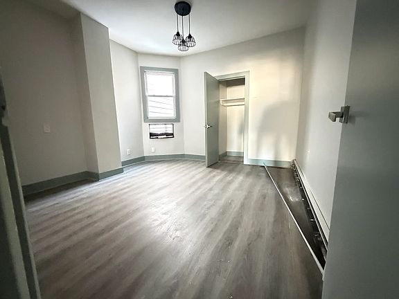 5th image of 1607 Kennedy Blvd #1F