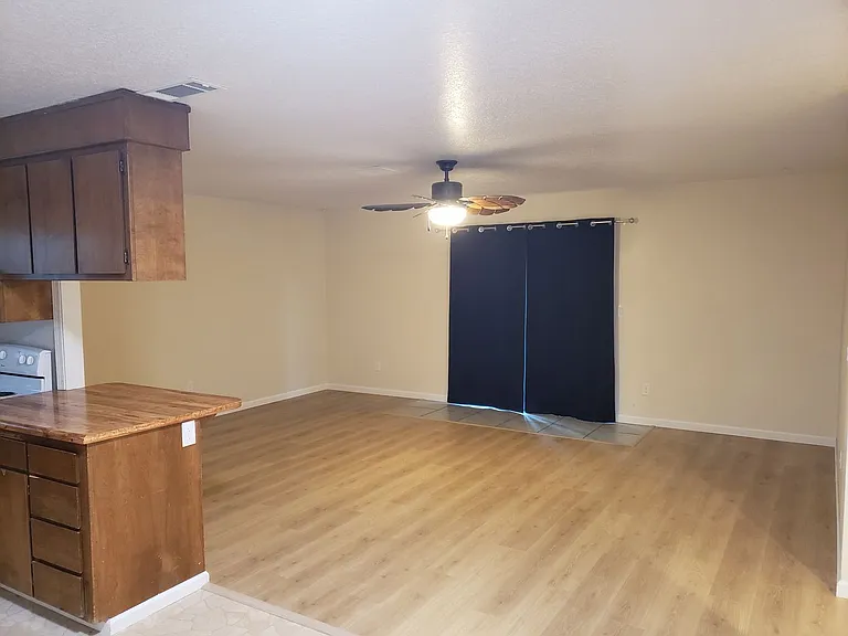 1127 Jaxon Way — Photo 4