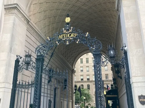 140 West 69th Street image 33 of 33