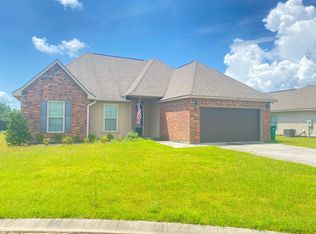 12176 Hidden Pass Dr, Denham Springs, LA 70726