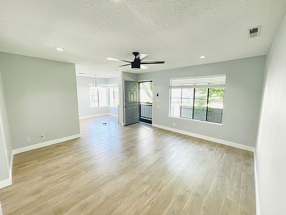 5th image of 238 Kenbrook Cir