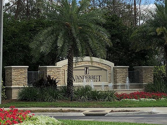 3rd image of 8285 Danbury Blvd APT 305