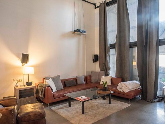 2nd image of 3377 Blake St Suite 211