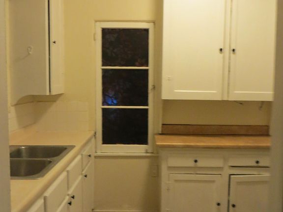 5th image of 152 W Avenue 28